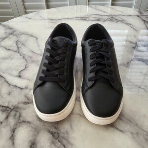 Fuego Dance Sneakers Low Top Black Men's Size 6 / Women's Size 7